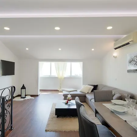 Apartment Lux Seaview Poljane *