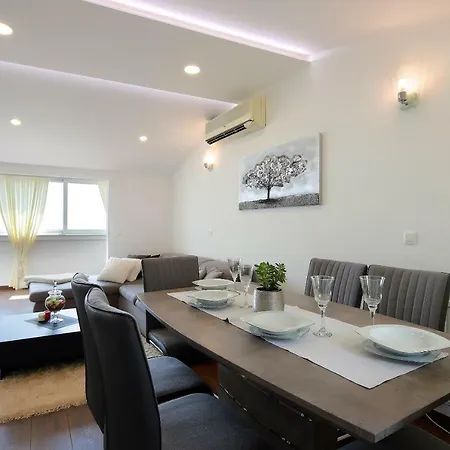 Lux Seaview Poljane Icici